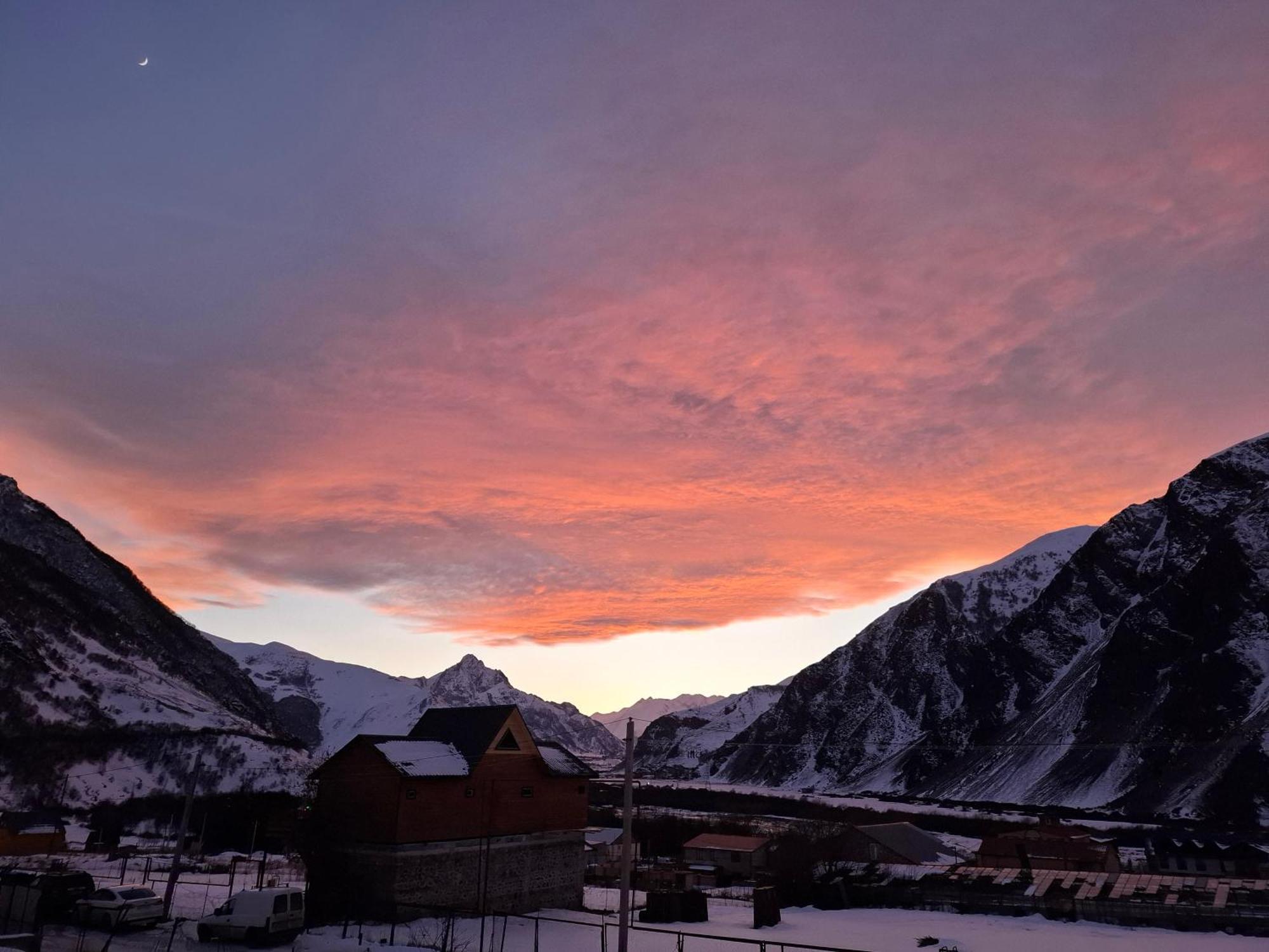 Hotel Diamond Kazbegi Εξωτερικό φωτογραφία